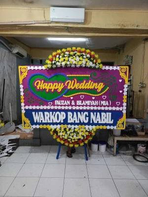 Papan Bunga di Parakangarokgek Kiarapedes